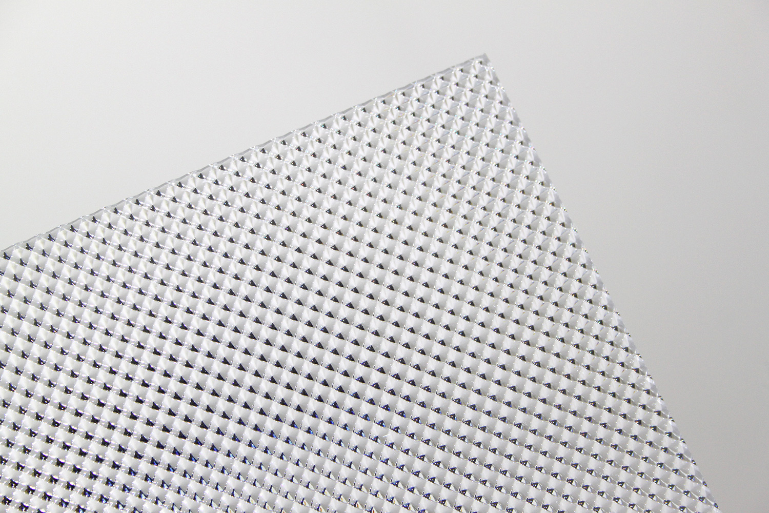 Polycarbonate Prismatic Sheets - Sabin Plastic
