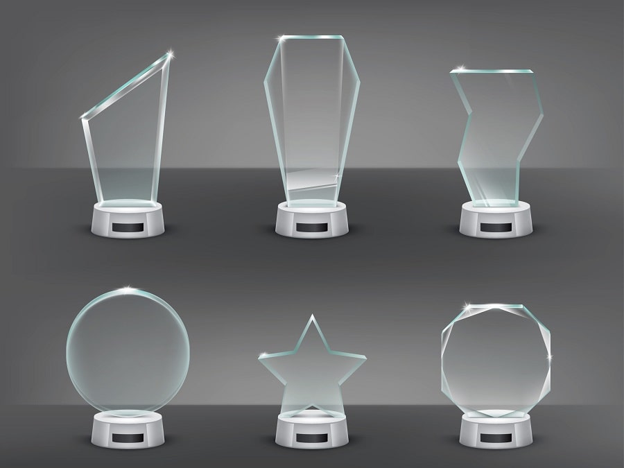 Acrylic-awards-trophies-min - Sabin Plastic