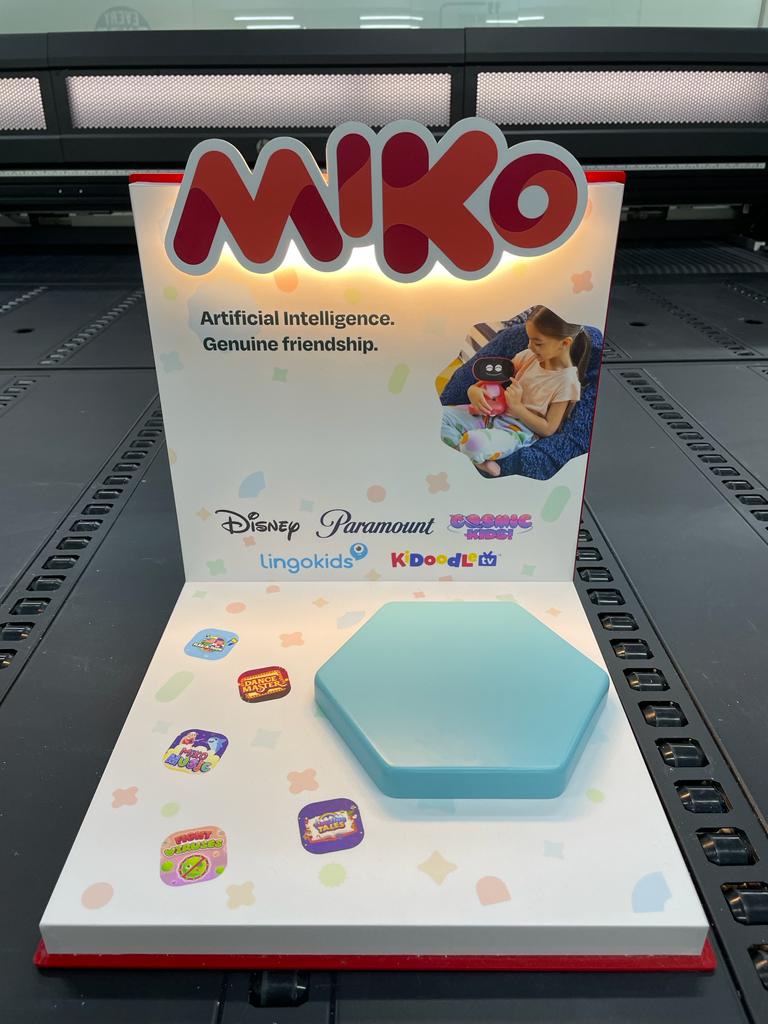 miko display with light